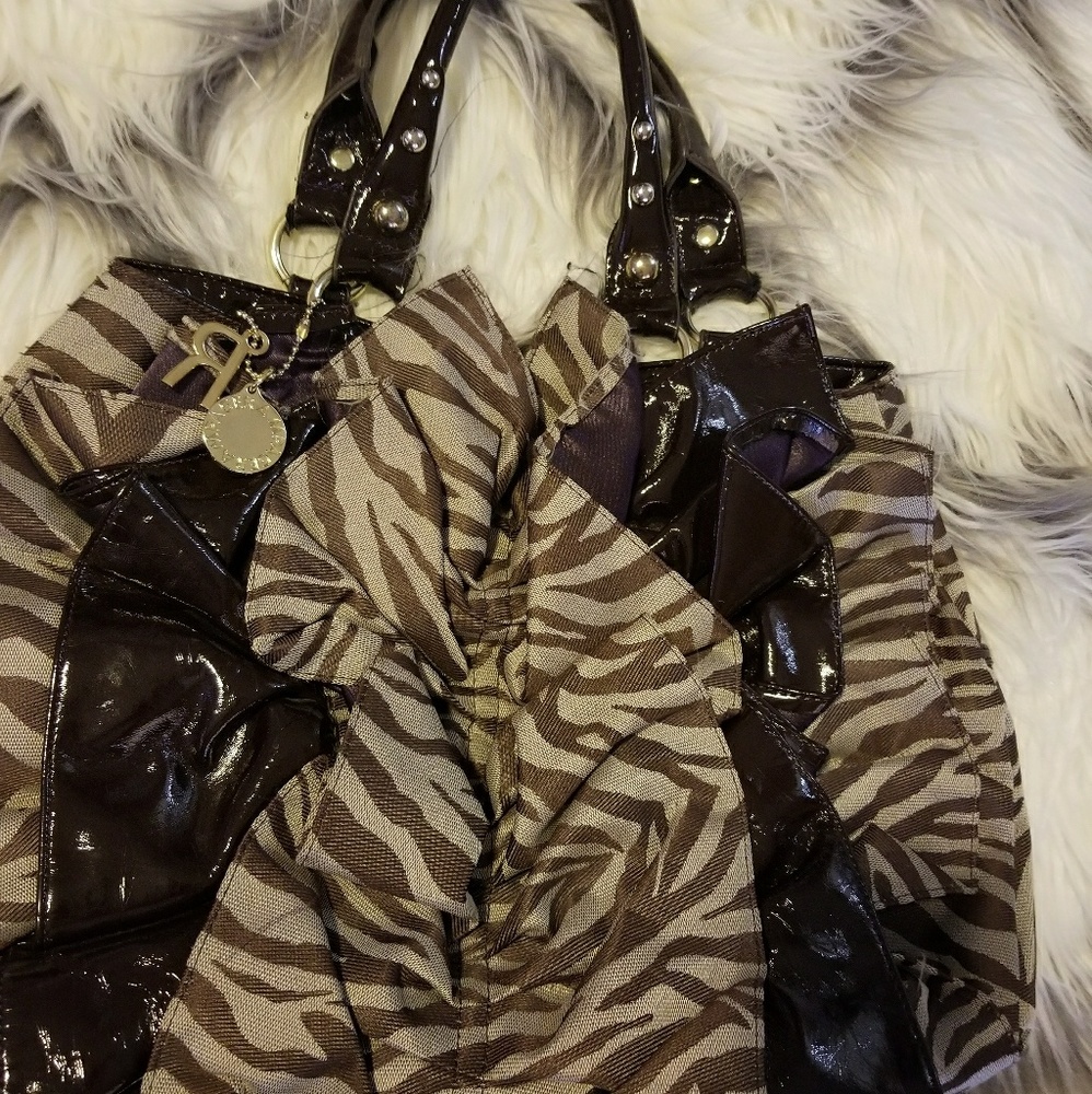 Rampage ruffle safari bag